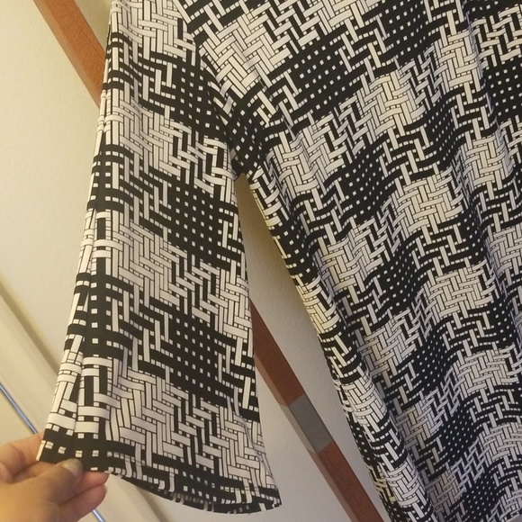 Herringbone Abstract Shift Dress - Picture 2 of 4